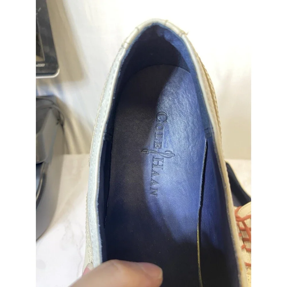 Cole Haan wingtip size 10.5 Great Jones C11234 cap toe light tops red soles jazz